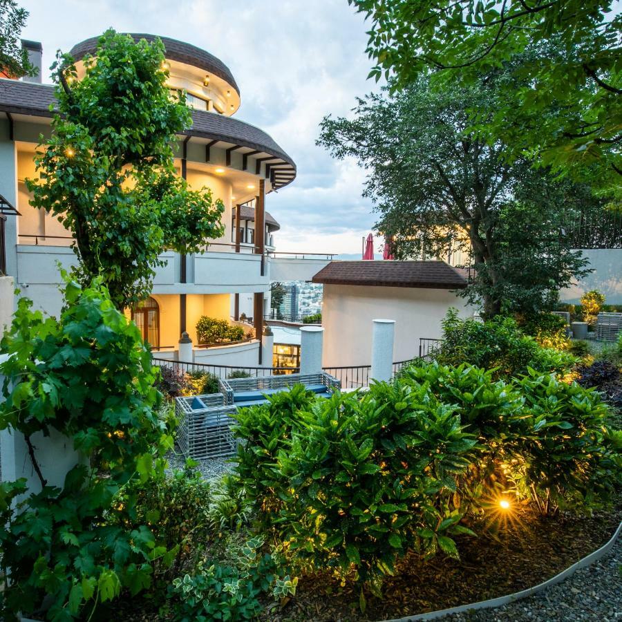 Hotel Adamo Tiflis Dış mekan fotoğraf