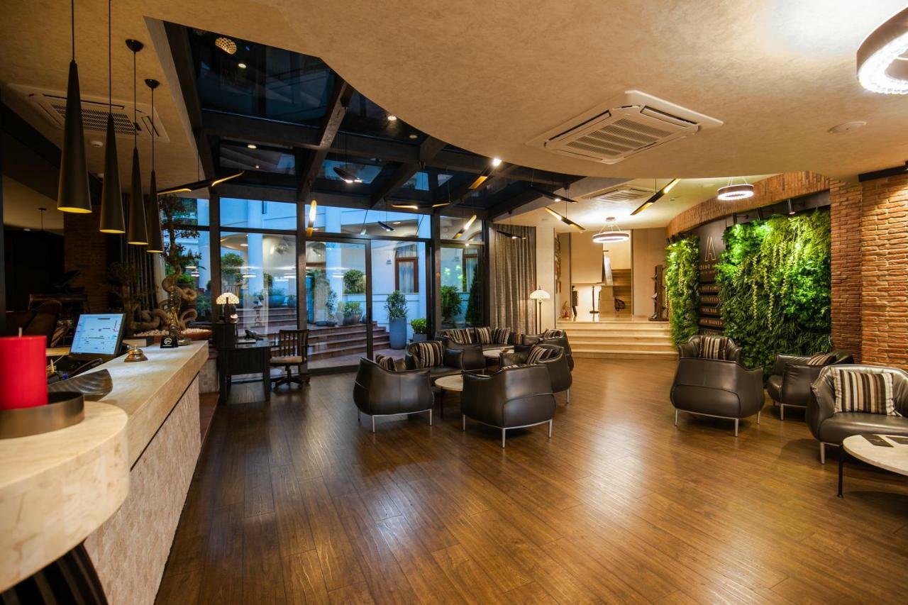 Hotel Adamo Tiflis Dış mekan fotoğraf