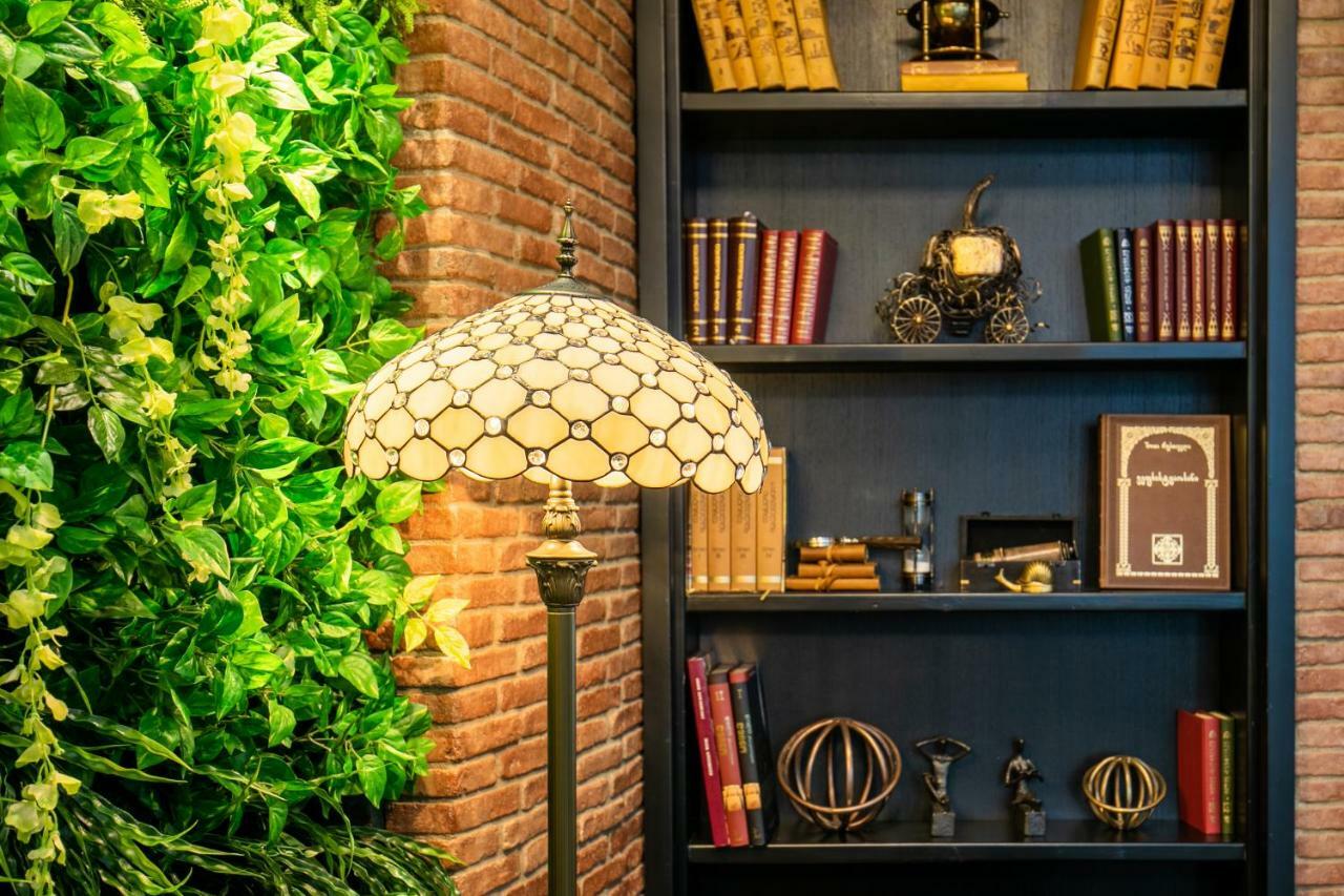 Hotel Adamo Tiflis Dış mekan fotoğraf