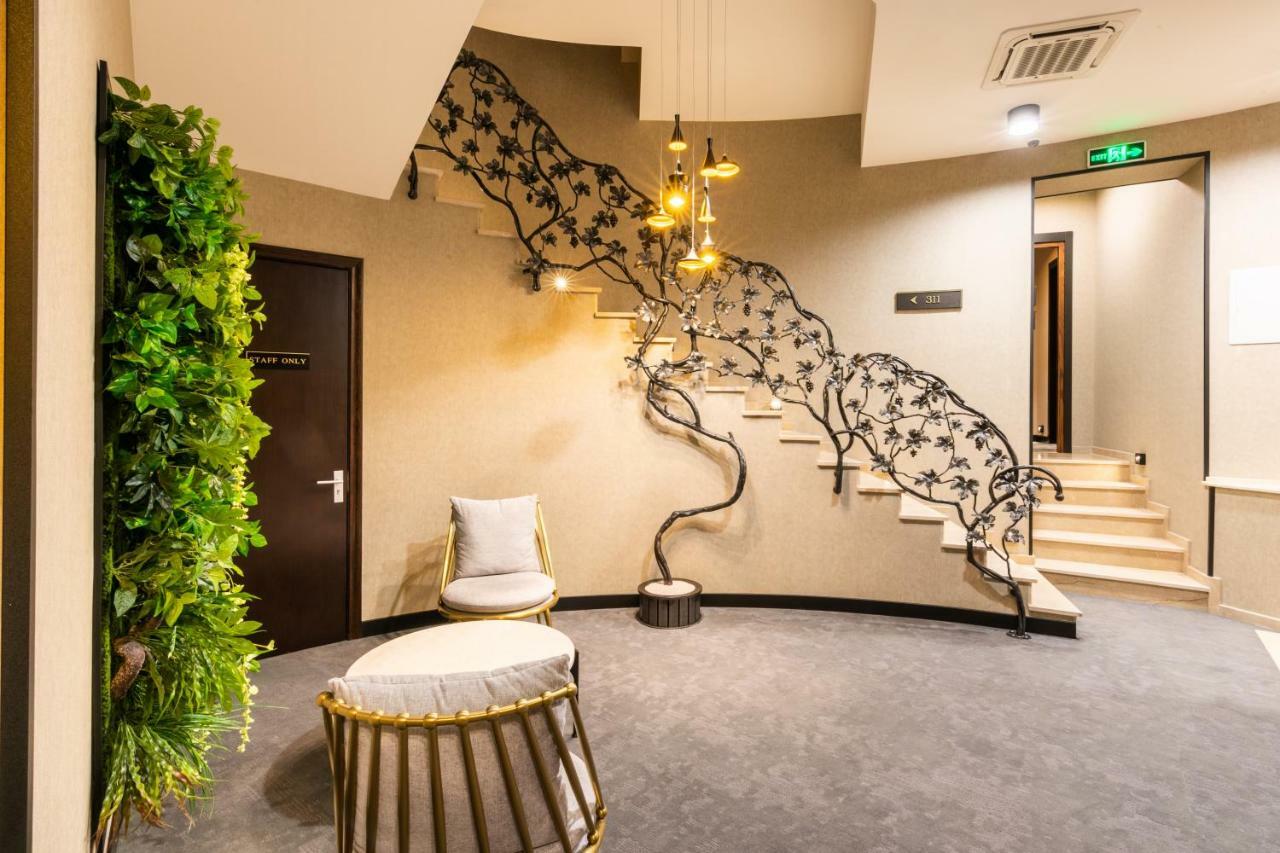 Hotel Adamo Tiflis Dış mekan fotoğraf
